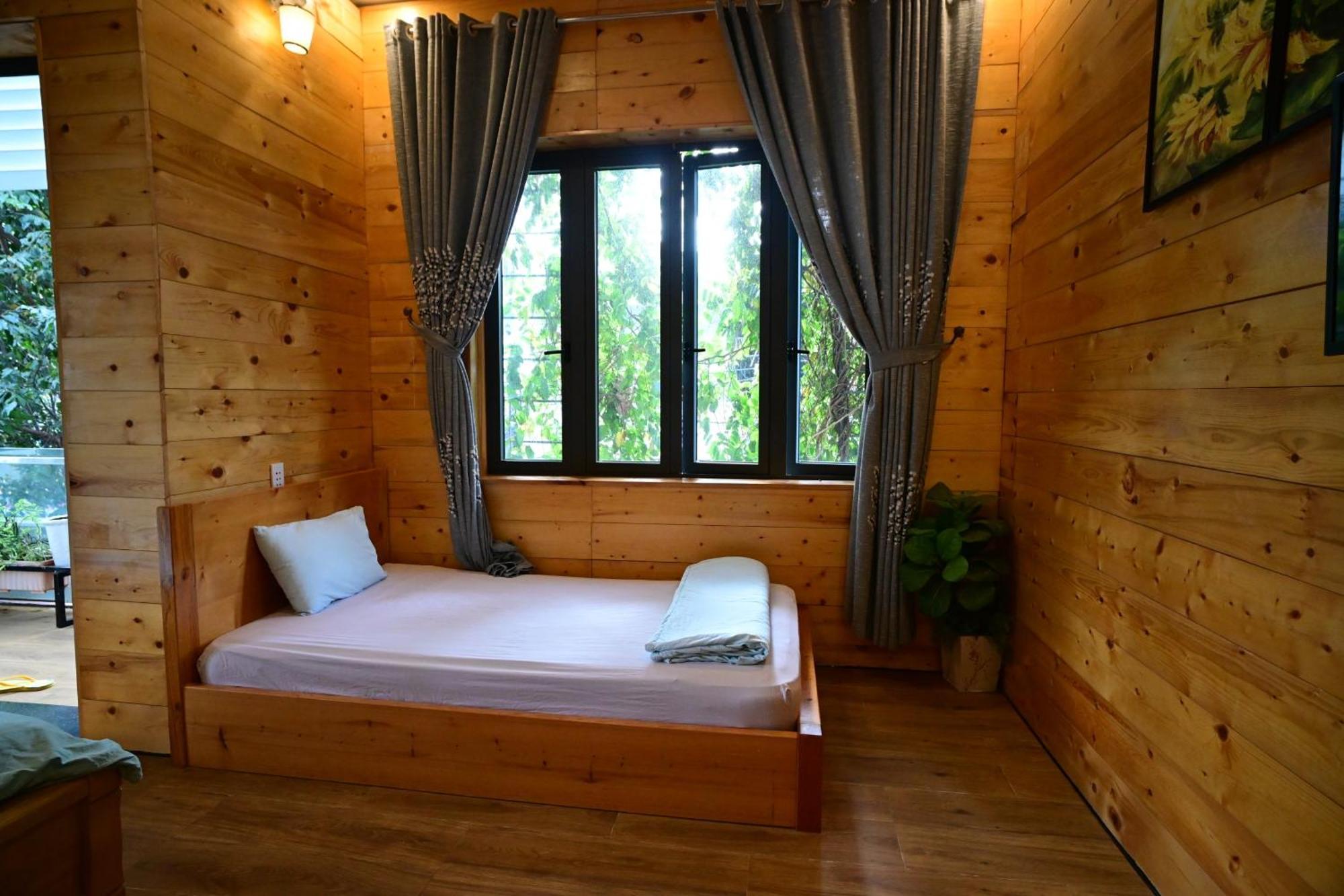 Little Home Homestay Chi Khu Co Ong ภายนอก รูปภาพ